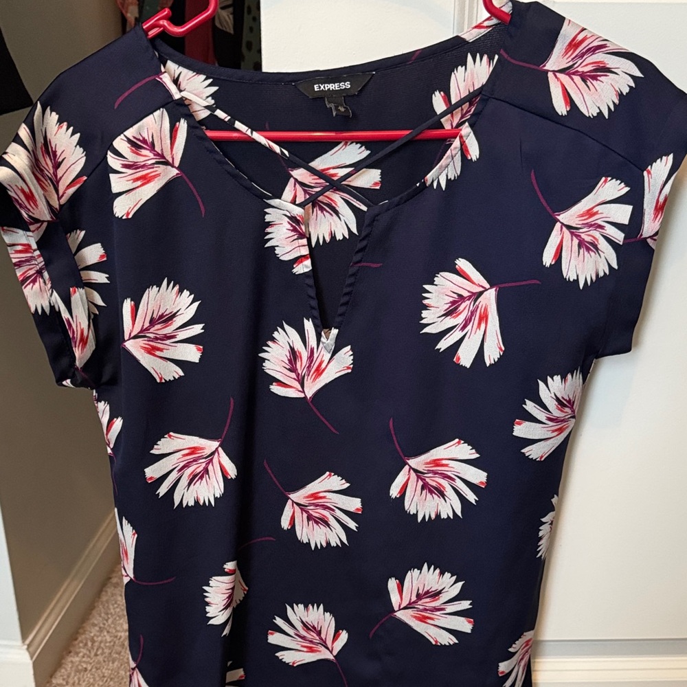 Express Dark Blue Floral Women's Blouse